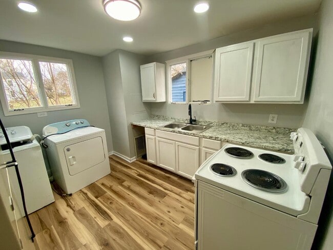 Building Photo - 1307 14th St