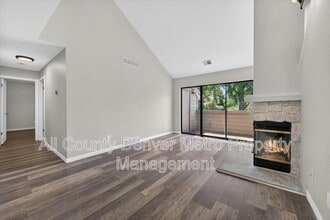 Building Photo - 3600 S Pierce St