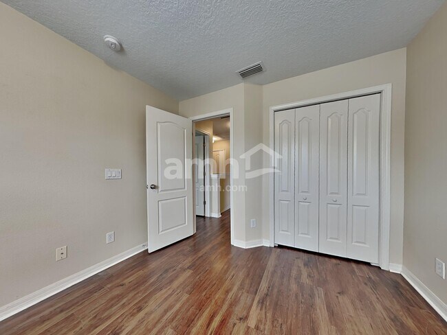 Building Photo - 5344 Clover Mist Dr