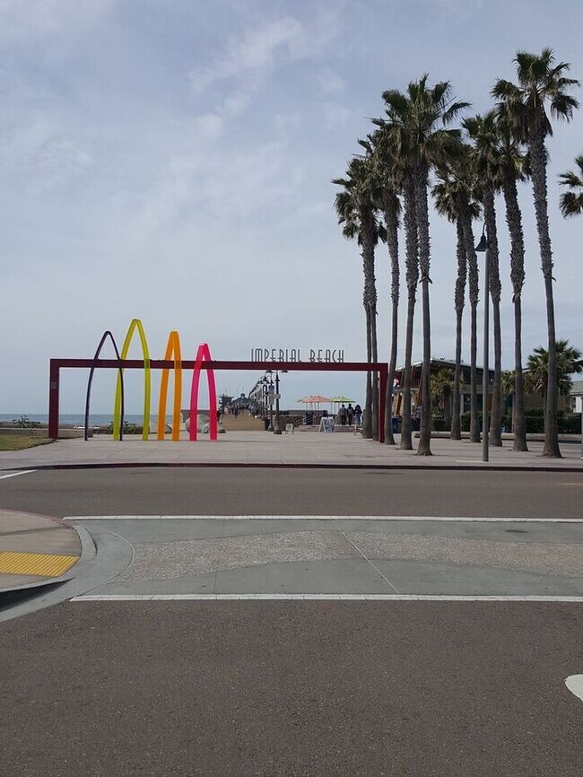 Building Photo - 1 Month FREE! Imperial Beach, Spacious 1BR/1BA Unit only 1 Block from the beach!