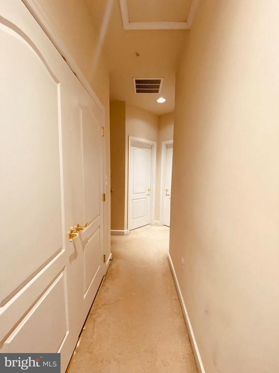 Building Photo - 4208 Talmadge Cir