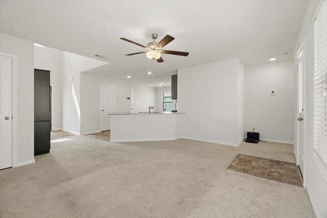 Building Photo - 1228 Haverford Ln