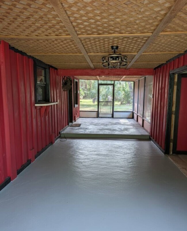 Building Photo - 6060 E Forest Trail Dr