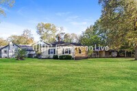 Building Photo - 1501 Tower St SE