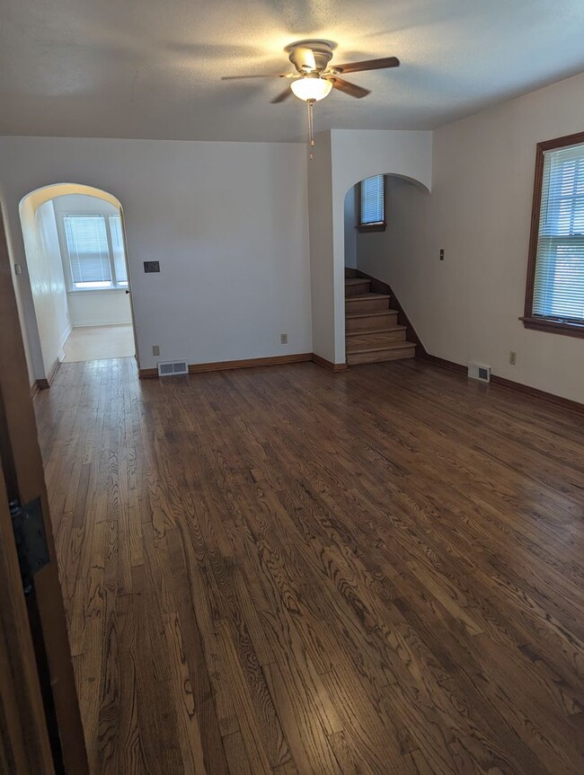 Building Photo - South St Duplex