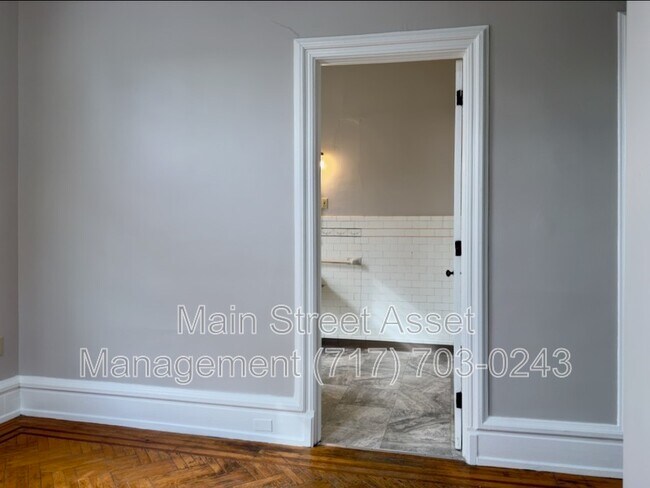 Building Photo - 2011 N 3rd St