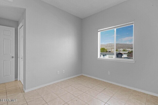 Building Photo - 7908 Mt Latona Dr