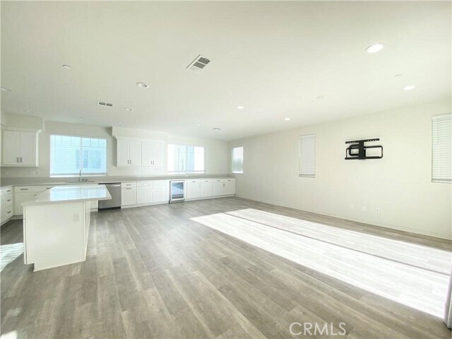 Building Photo - 582 Cultivate