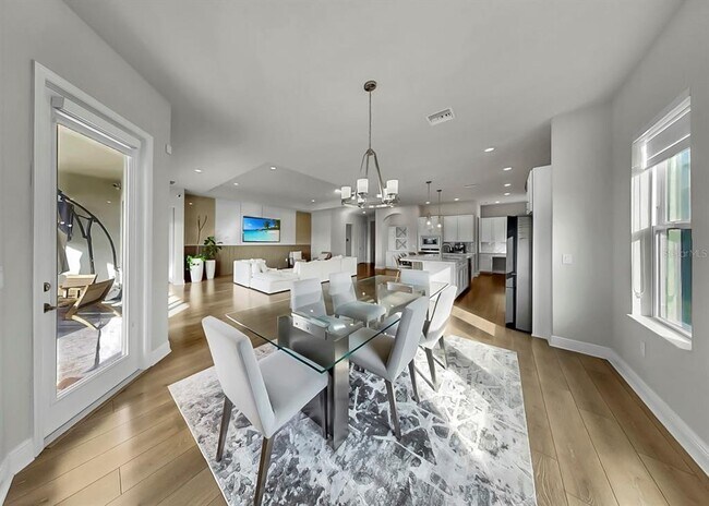 Building Photo - 5407 Del Coronado Dr