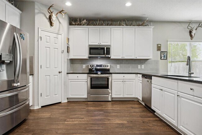 Building Photo - 1413 Coffee Tree Dr