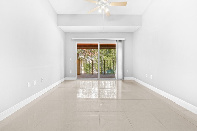 Building Photo - 4041 San Marino Blvd