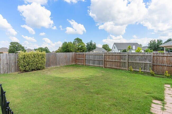 Building Photo - 3 bedroom home In Wakefield Crossing - Bix...