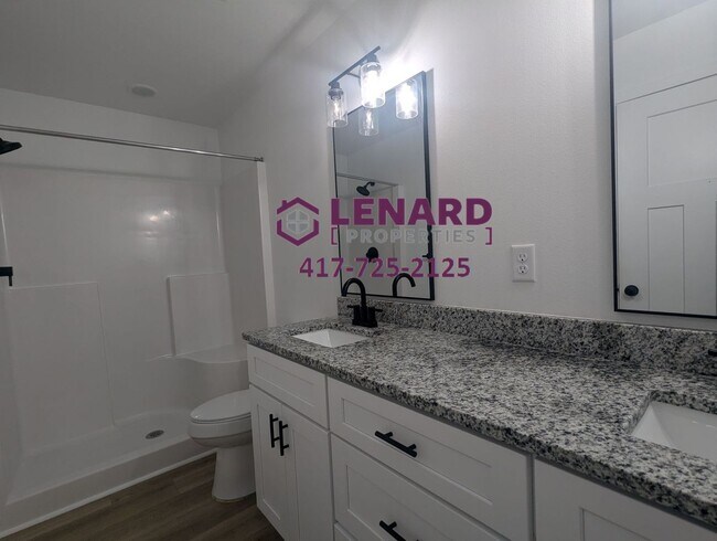 Building Photo - 2702 W Water St