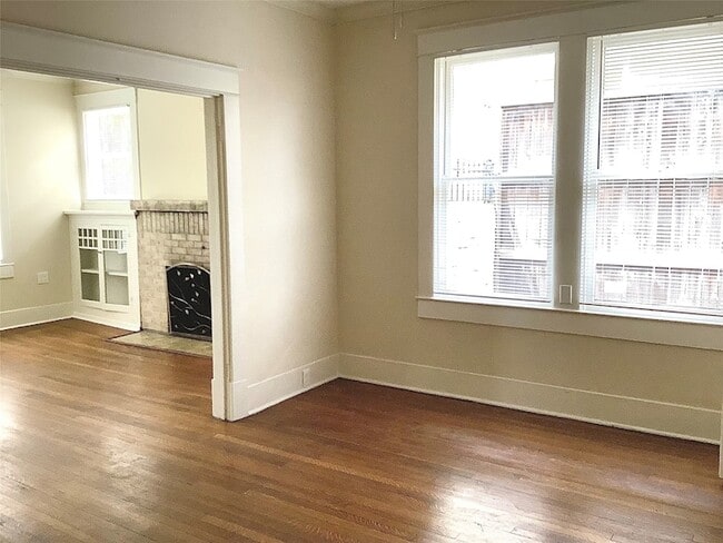 Building Photo - 1322 Harvard St