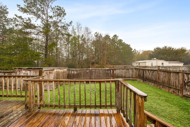 Building Photo - 16330 Hill Country Ct