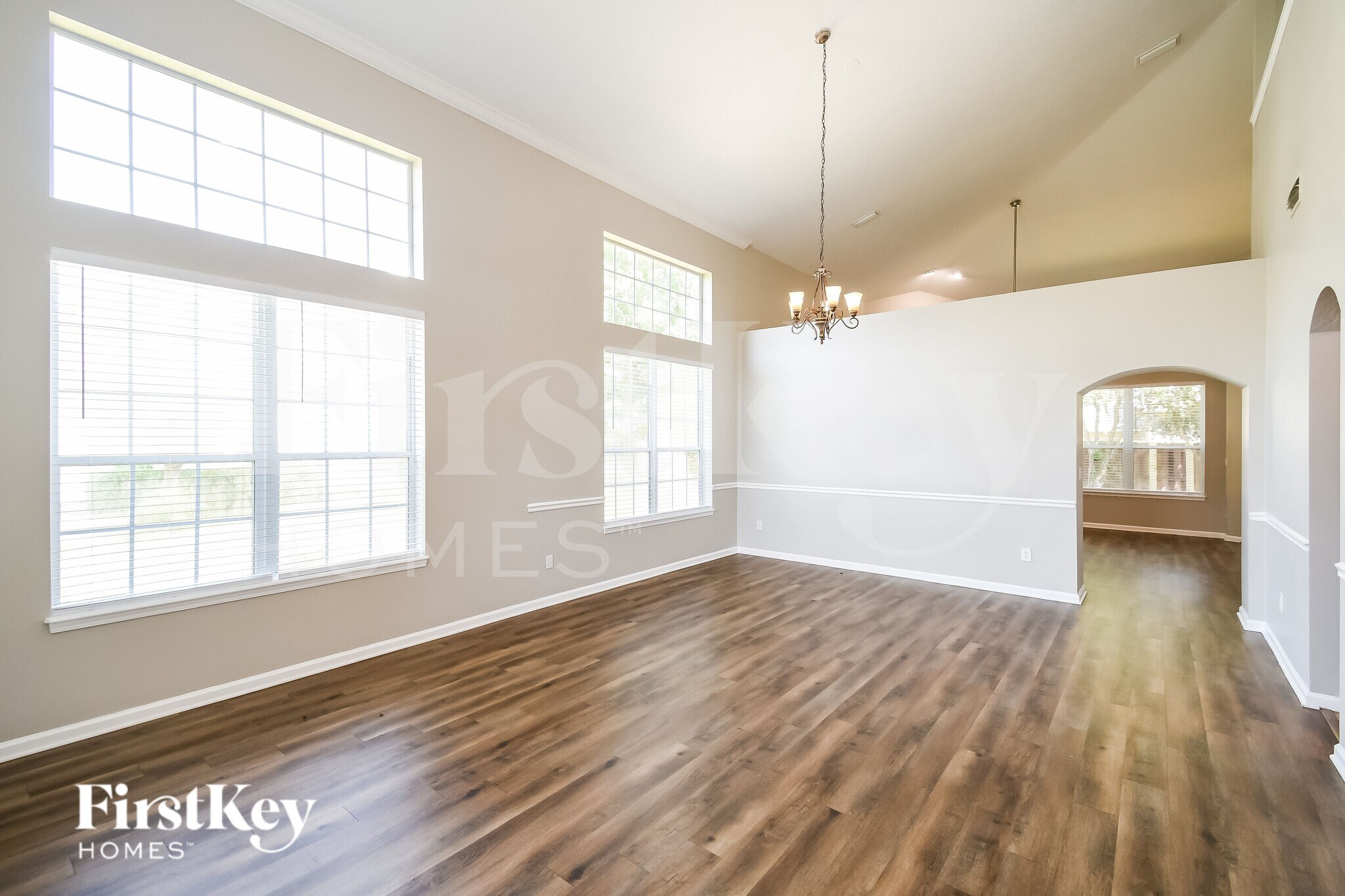 Building Photo - 2593 Country Side Dr