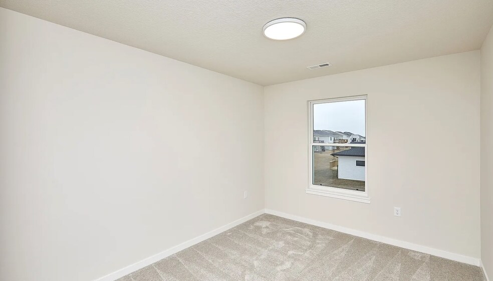 Building Photo - 623 Venice Ave