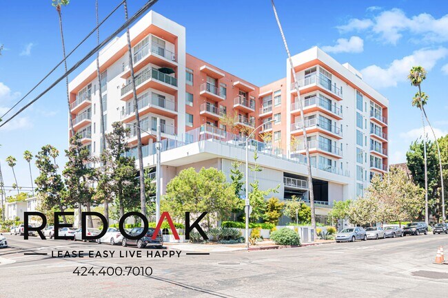 Building Photo - 453 S Kenmore Ave