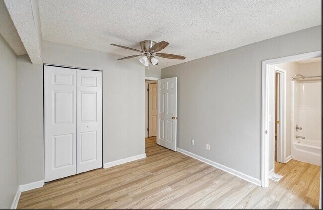 Building Photo - 3385 Tansey Ct