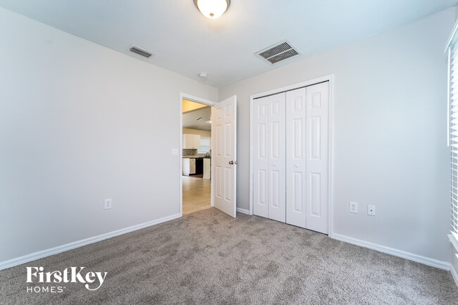 Building Photo - 3836 Candia Ave