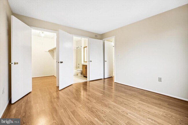 Building Photo - 1607 Aspen Dr