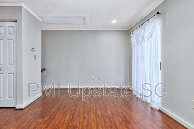 Building Photo - 98 Topsail Ct
