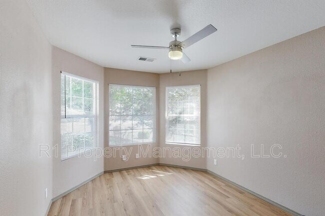 Building Photo - 745 Valley Meadows Dr