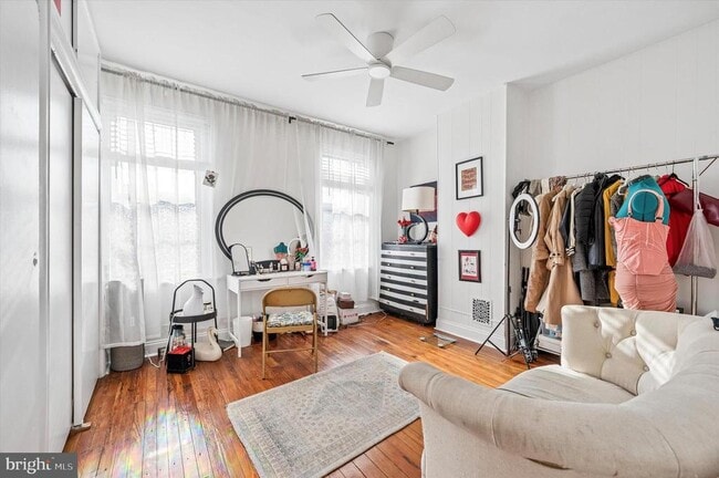 Building Photo - 1820 N Mascher St