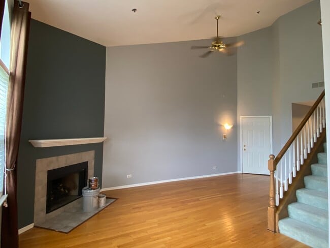Building Photo - 5S510 Scots Dr