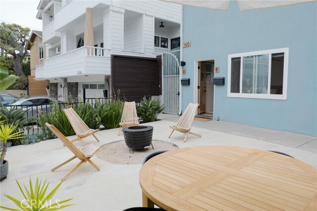 Building Photo - 160 Avenida Florencia