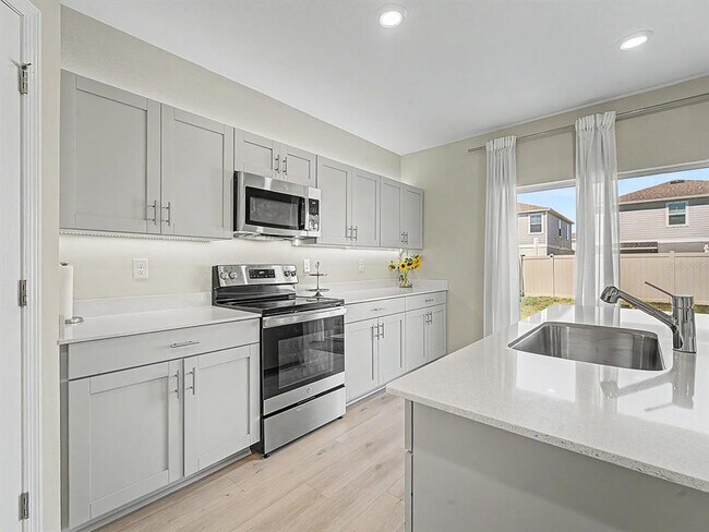 Building Photo - 7587 Starflower Wy