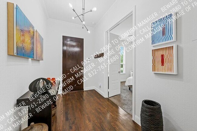 Building Photo - 2606 San Jacinto Dr