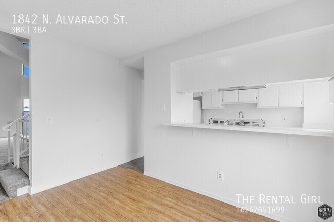 Building Photo - 1842 N Alvarado St