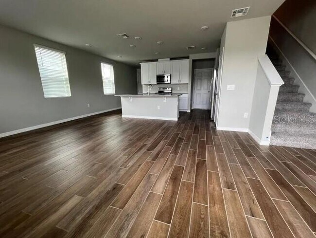 Building Photo - 756 Legacy Dr