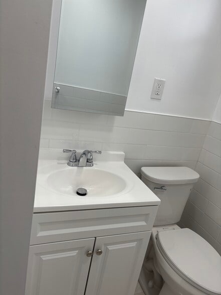 2ndfloorbathroom - 209 Fern Ave