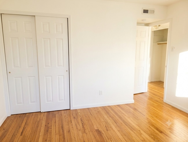 Building Photo - 7711 Circle Dr