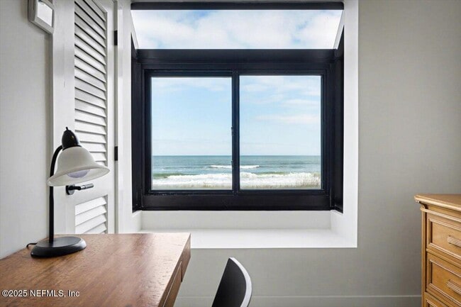 Building Photo - 739 Spinnakers Reach Dr