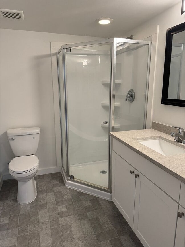 Building Photo - Quail Forest Condo For Rent - Awesome view of the Golf Course!