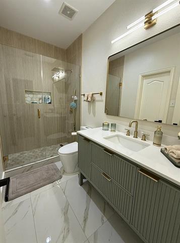 Building Photo - 5315 Cree Dr