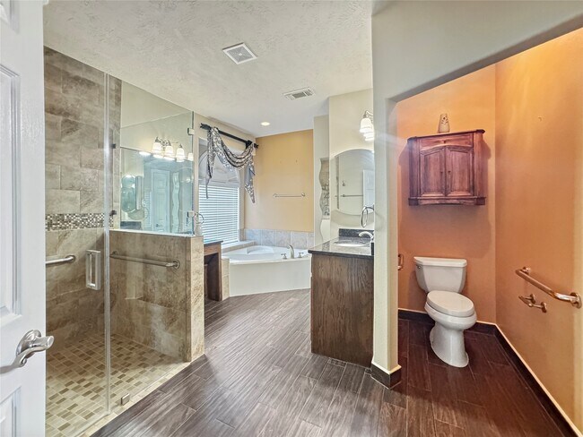 Building Photo - 25619 Canyon Crossing Dr