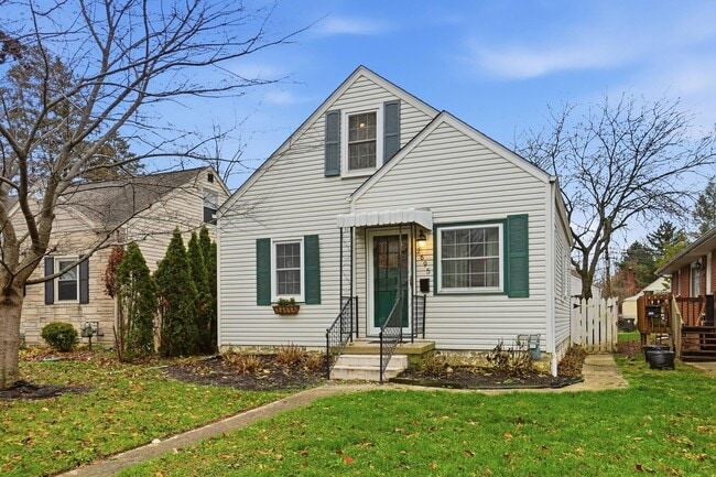 Building Photo - 2695 Bellwood Ave