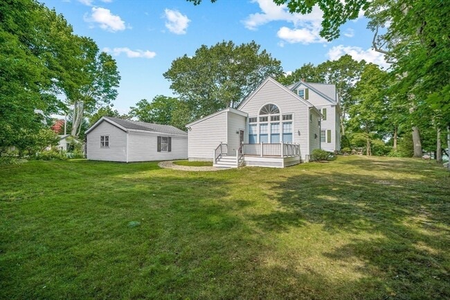 Building Photo - 20 Donizetti St