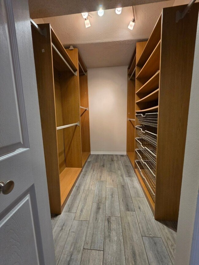 Building Photo - 12324 Gingham Ct
