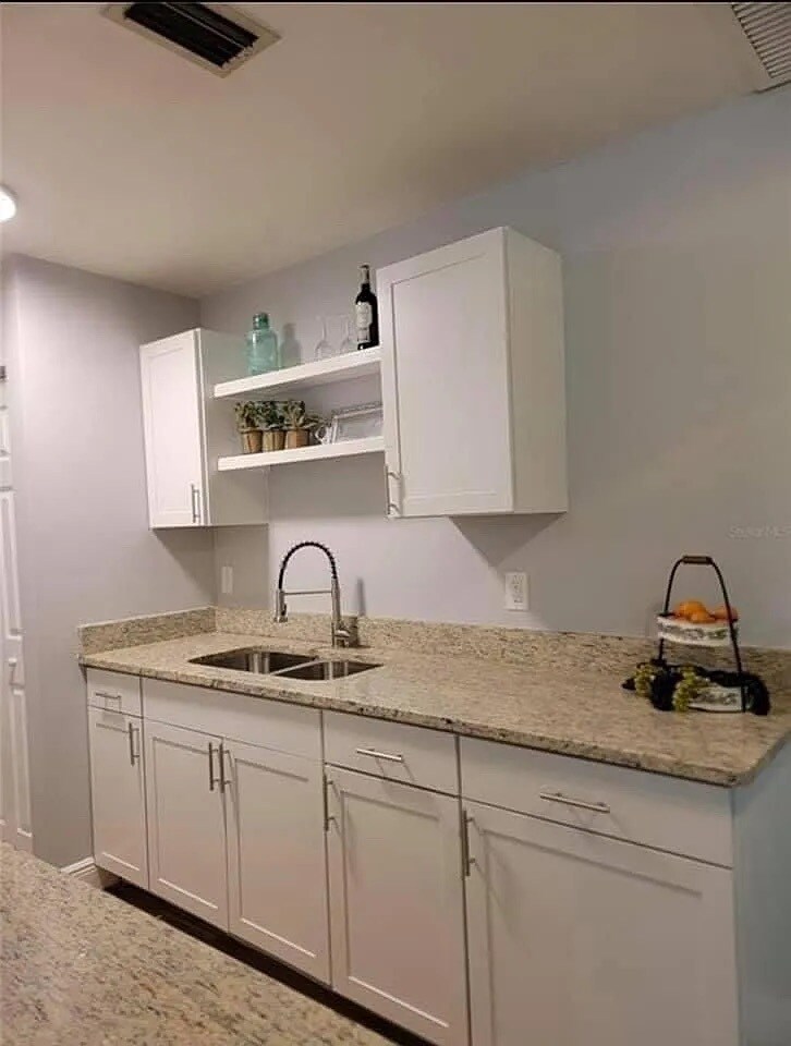 Building Photo - 1103 Cypress Gardens Blvd