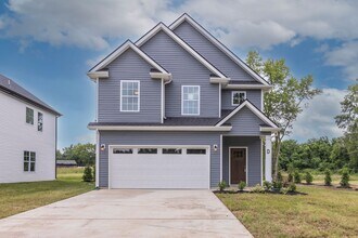 Building Photo - 4 Bedroom Dog Friendly Home For Rent Near ...