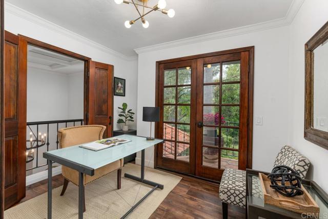 Building Photo - 7401 Luna De Oro