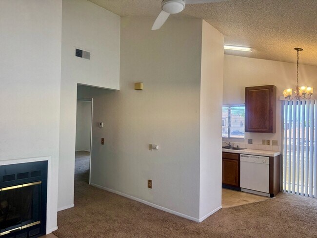 Building Photo - 4576 Hawley Blvd