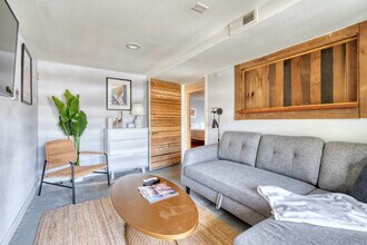 Building Photo - 1616 NW Northrup St