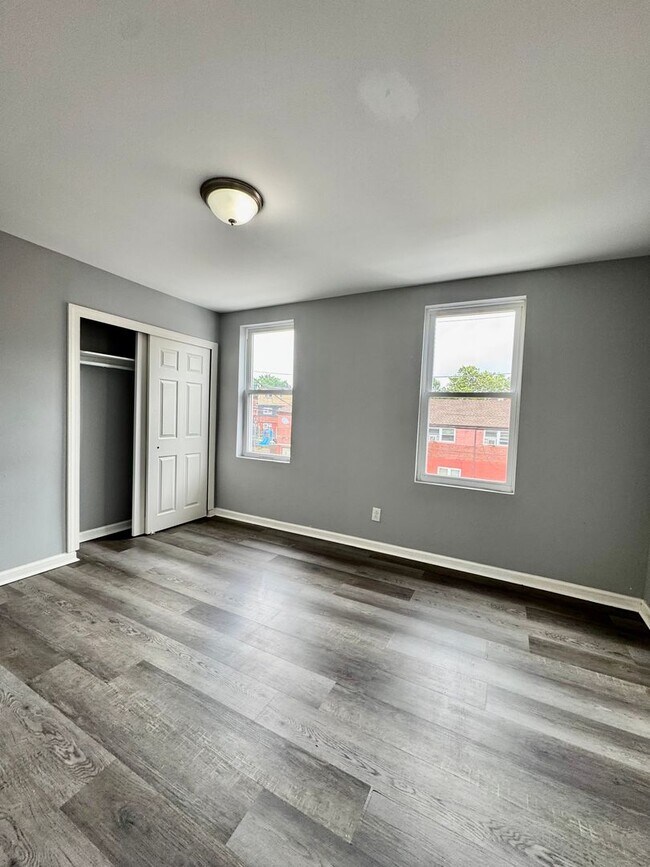 Building Photo - Anika Homes 3 Bedroom