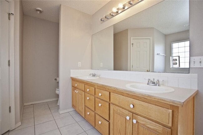 Building Photo - 3803 SW Mason Rd